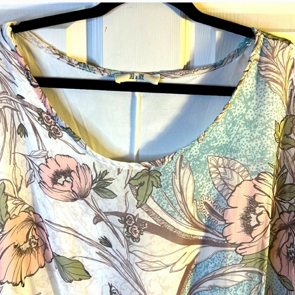 Jade By Jane Boutique Top - Picture 2 of 5